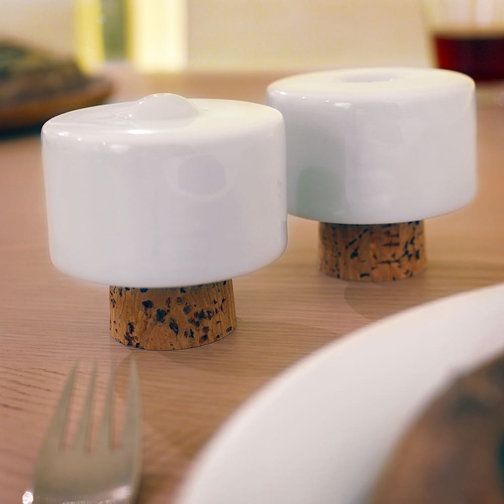 Salt & Pepper SHAKE from tonfisk Salz & Pfeffer SHAKE